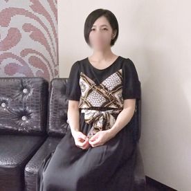 【素人／人妻】42歳黒髪ショートヘアの清楚妻。快感不足のドＭボディを激ピスハメ撮りセックス。 FC2-PPV-4501641