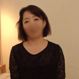 【人妻／熟女】52歳黒髪ベリショのパート主婦。ぽっちゃり巨乳のドエロ熟女ボディを激ピス中出しセックス。 FC2-PPV-4514065