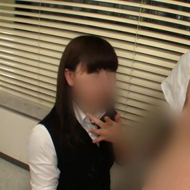 【個撮】スレンダーボディの清楚系美人OL。失敗に漬け込んでイタズラすると体が反応しちゃってます。 FC2-PPV-4507361