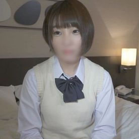 【個人撮影】色白清楚なグレーチェックちゃん♥ 手マンで初中イキ → 唾液をたっぷり含ませてのフェラで挿入おねだり♥ FC2-PPV-4552506