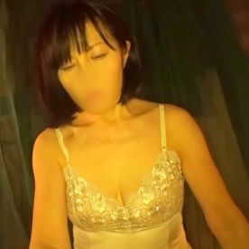 【個人撮影】一般人人妻の並外れた痴態を撮影。 不倫セックスで旦那にも明かしていないマゾな性癖全開で、中出し懇願絶頂！ FC2-PPV-4553596