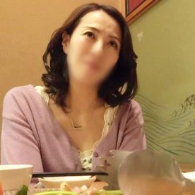 【中出し】Gスポットが弱点で濡れまくる変態人妻（49）と濃厚ハメ撮りSEX！巨根チ○ポでイキまくり！熟したおま○こに膣内射精！ FC2-PPV-4573531