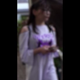 眼鏡が似合う１９歳Eカップ美巨乳専門学生。濡れやすい最高の身体に大量中出ししました FC2-PPV-4574539