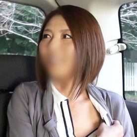 【人妻】38歳人妻をナンパして車内連れ込みハメ撮りSEX◆Gカップ巨乳が揺れる揺れる！たっぷり弾力ボディを堪能して大量精子放出！ FC2-PPV-4553862