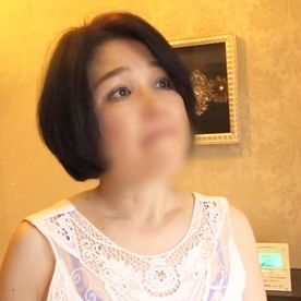 【中出し】絵に描いたような「普通のおばちゃん」専業主婦・56歳熟女◆10年ぶりのSEXでメス声上げてイキ狂い！膣内射精！ FC2-PPV-4632911