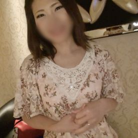 【素人／人妻】色気溢れる40歳の美人妻とホテルデート。自慢の美尻を思う存分バックからガン突きハメ撮りセックス。 FC2-PPV-4583573