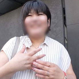 【中出し】おデブ熟女がおま○こ丸出し！53歳・豊満熟女がエロランジェリー着てハメ撮りSEX！臭いチ○ポ舐め回し！豊満BODY震わせイキ狂い！膣内射精！ FC2-PPV-4592553