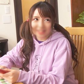 【素人】愛嬌がカンストしている清楚な”りかちゃん” ベッドが吸えないほど潮吹きし、無避妊セックスで痙攣絶頂が止まりません。 FC2-PPV-4587017