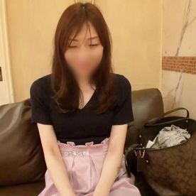 【熟女】170cm近い高身長に細く長い脚が魅力的な幸薄系美熟女（42）◆リモコンバイブを装着屋外に連れ出しラブホ街をガクブル羞恥散歩⇒ホテルでハメ撮りSEX！理性崩壊イキ！ FC2-PPV-4595345