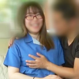 【個撮】ゆるふわ系Fカップ人妻看護師と不倫カーセックス！ 昼休み中に中出しし、精液を膣に溜めたまま午後の勤務へ。 FC2-PPV-4594283