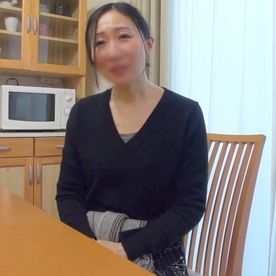 【不倫】丸顔に愛嬌が詰まっているスレンダー熟妻。 混浴した際、フェラでお掃除してくれたのですが衝撃的な快感で大量口内射精！ FC2-PPV-4596365