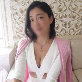 【熟女】フェロモン過剰な秋田美人！真昼のホテルで浮気セックス！48歳熟女がチ●ポをもぎ取るような尋常ではない腰使いの騎乗位でイキ狂い！ FC2-PPV-4590582