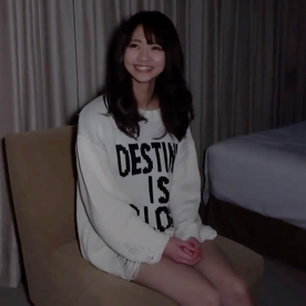 FC2-PPV-4682394 アイドル級に可愛いチアリーダー18才。鍛え上げられた色白細身な肉体に中で暴発しながら腰を振り続けた動画。