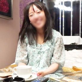 【素人】不動産事務で働く素朴、芋な女の子”ゆうりちゃん” 容赦なく経験の少ないおまんこをガン突き→デカチンを膣ホールドしながら絶頂。 FC2-PPV-4656343