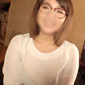 FC2-PPV-4677376 【素人/個撮】大人の色気溢れる26歳銀行員さん。ムッツリスケベの裏垢お*さんと熱く交わる濃密中出しセックス。