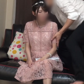 FC2-PPV-4678011 【個人撮影/素人】結婚式帰りの素人お*さんをナンパ。ウブマンコを突きまくると痙攣しながらイキ乱れちゃってました。