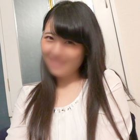FC2-PPV-4681707 【個人撮影】ホテルで働く可愛らしい黒髪清楚系美女。おとなしそうな顔してお風呂前にクンニもフェラもOKなエッチなこです。