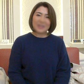 【素人・不倫】体重70キロ近い豊満体型奥様”ちかこさん” 変態な姿を見られるのが好きで、公開オナニーで興奮は頂点に。 不倫セックスが待ちきれず挿入懇願フェラ。 FC2-PPV-4649186