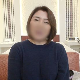 【人妻／熟女】51歳茶髪ベリショのぽっちゃりボディ奥さま。むっちり巨尻をバックからガン突きハメ撮りセックス。 FC2-PPV-4655004