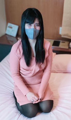 日韓ハーフ美女JD・・・チンポの味が忘れられないと再登場!! 顔舐めや変態プレイを楽しみ、危険日に生ハメして中出し
