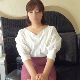 FC2-PPV-4675267 【不倫】美脚際立つちょいぽっちゃり人妻さん(38歳) 上品でお綺麗なのにバックで体の力が抜け、正常位で派手に喘ぎながらイク。