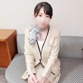 色白童顔の可愛らしさ溢れる身体を持ち上げ突きまくり。彼氏持ち百貨店美容部員計5回以上の絶頂・口内射精・中出し。 FC2-PPV-4649162