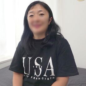 FC2-PPV-4680279 【個撮】スーパーで総菜を買っていた地味おばさん。 食欲よりも性欲が強く、買い物終わりの不倫セックスで<中出し>懇願。
