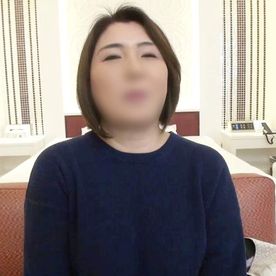 FC2-PPV-4685567 【中出し】Fカップ巨乳を持つぽっちゃり熟女（51）◆ローターオナニーを披露！力強いピストンに全身の肉を弛ませて快感を受け止める中出しSEX！