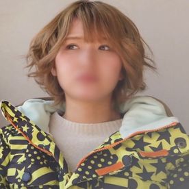 FC2-PPV-4681215 【ハメ撮り】見た目はボーイッシュだけどエロすぎるドMなJD。常に絶叫しながら潮吹きしっぱなしのハメ撮り動画です。