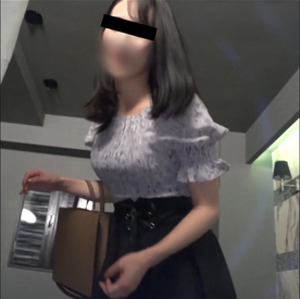 FC2-PPV-4684176 【完全顔出し】ガッツキがすごい黒髪美女とSEX