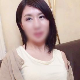 【熟女】白肌スレンダーBODYを持つ44歳・熟女◆押しに弱そうなところも征服欲をそそられる上玉人妻！他人棒で連続イキ！ FC2-PPV-4649269