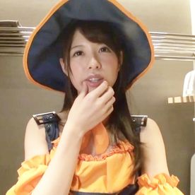 FC2-PPV-4691126 【素人】淫乱度MAX。パンプキン魔女っ*。25歳。スレンダー。ゆかちゃん。潮吹き止まらない。巨根チンポに何度も痙攣イキする変態ハロウィン女子。
