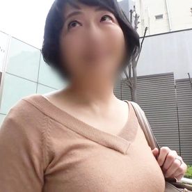FC2-PPV-4708179 【熟女】色白ぽっちゃりBODY。52歳。人妻。むつみさん。ぽっちゃりボディを存分に震わせてイキまくる圧巻のパフォーマンス。連続イキ。