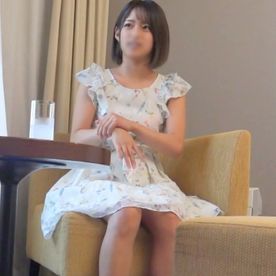 FC2-PPV-4732945 【剛毛】笑顔満点で可愛いのにマン毛ボーボー!? Bカップ貧乳が揺れるほどの突き上げ騎乗位! イキっぱなしのマゾな膣へ大量中出し。