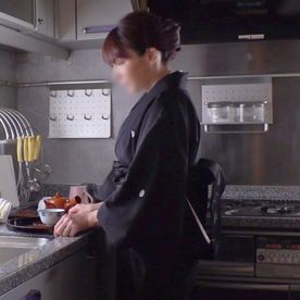 FC2-PPV-4687893 【不倫】清楚で綺麗なお顔のアラフォー人妻さんをハメ撮り。 膣奥ガン突きで本気汁を垂れ流しながら連続イキ。 欲求不満で絶頂続きのおまんこへ大量中出し。