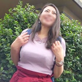 FC2-PPV-4692669 【個人撮影】服越しにでもわかる巨乳、100cm超えデカ尻の奥様。 物静かな性格なはずですが、バックでの子宮口突きで淫乱オンナと化してイク!