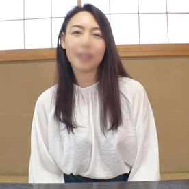FC2-PPV-4733647 【生中出し】四十路界トップレベルで美脚な奥様。 たるみ乳が派手に揺れるくらいのガン突き。 泣きっ面でイキ狂う姿を拝みながら中出し。