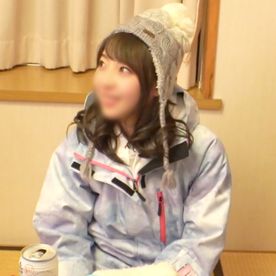FC2-PPV-4692854 【中出し】スキー場で出会った頬ぷっくらで丸顔な色白巨乳ちゃん♥ 汗だくになるくらいの激しいセックス! 友達と一緒でもお構いなくエロ声で喘ぎながらイク。
