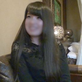 FC2-PPV-4696735 【若妻】清楚可愛い顔して他人棒にハマる淫乱新妻ちゃん。 旦那よりも太いチンポでのガン突きで体ガックガク! 理性を失ってイキ乱れる様をお見逃しなく。
