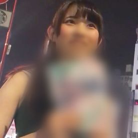 FC2-PPV-4714452 【S級】チケットを手売りしていた地下アイドルと繋がれました！！ SNS用の写真を撮る流れでオフパコ。 中出しによる快楽まで味わってもらいました。