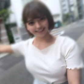 FC2-PPV-4697011 2024 ミスコングランプリ。アイドル級の可愛さにジャングル剛毛、止まらない潮吹きに痙攣イキで中出し。