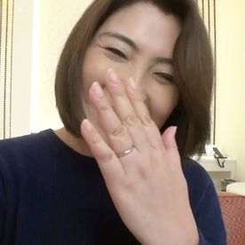 FC2-PPV-4721095 【熟女】とろけそうな質感！ふくよかFカップ巨乳BODY持つ51歳・人妻◆オナニー披露！生チ○ポでカラダを震わせイキ狂い！
