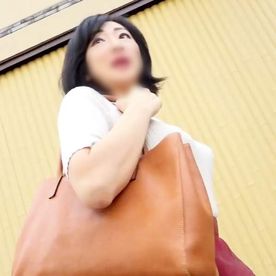 FC2-PPV-4731330 【熟女】外資系インテリア企業にお勤めのOL人妻（45）◆THE・S級スケベボディを堪能！真昼のホテルで巨根でガン突きイカせ！