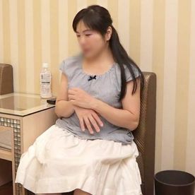 FC2-PPV-4689037 【熟女】Gカップ美巨乳・パンパンッに張った色白乳房にビンビンに屹立した長大チクビ！50歳熟女◆激しく突かれおっぱい汁が噴出！快楽イキ！