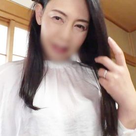 FC2-PPV-4713706 【中出し】上品な黒髪ロングヘアーの52歳熟女◆メス声上げて久しぶりのチ○ポにヨガリイキ！おマ●コをグチョグチョにして何度も何度も昇天！膣内射精！