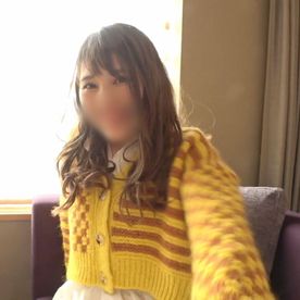 FC2-PPV-4694136 【素人/個撮】SS級の激カワGALイン●タ女子(22)テンション高い股ゆる女子をバックからガン突き中出しセックス。