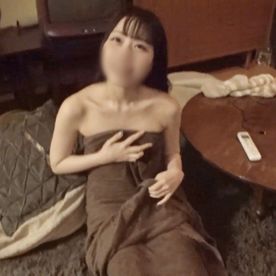 FC2-PPV-4715710 【素人／個撮】純情売りの清楚可愛い女子（20）感度良好の貧乳スレンダーBODYで跨り騎乗位着エロ中出しセックス