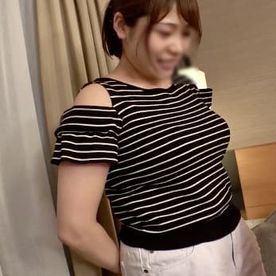 FC2-PPV-4719205 爆乳を揺らしながら喘ぎ叫ぶ濃厚4Pファック！Jei-D Yさん