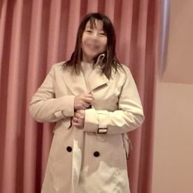 FC2-PPV-4729525 #熟女#中出し#抱き心地の良さそうな白肌の身体を震わせて。。Mさん(53)