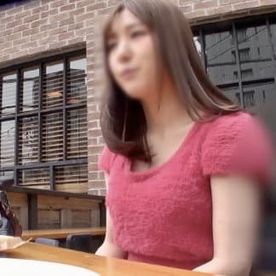 FC2-PPV-4731068 上品な顔立ちのJei-D Aさん(20)